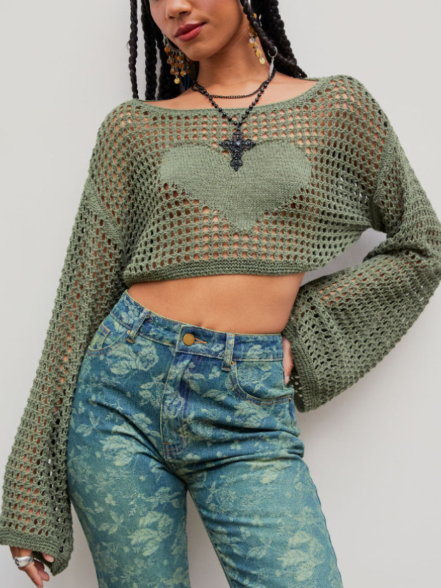 Short navel-baring bell-sleeved sweater for spring and summer paired with Y2K hollow knitted blouse