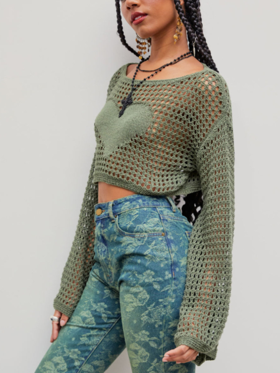 Short navel-baring bell-sleeved sweater for spring and summer paired with Y2K hollow knitted blouse