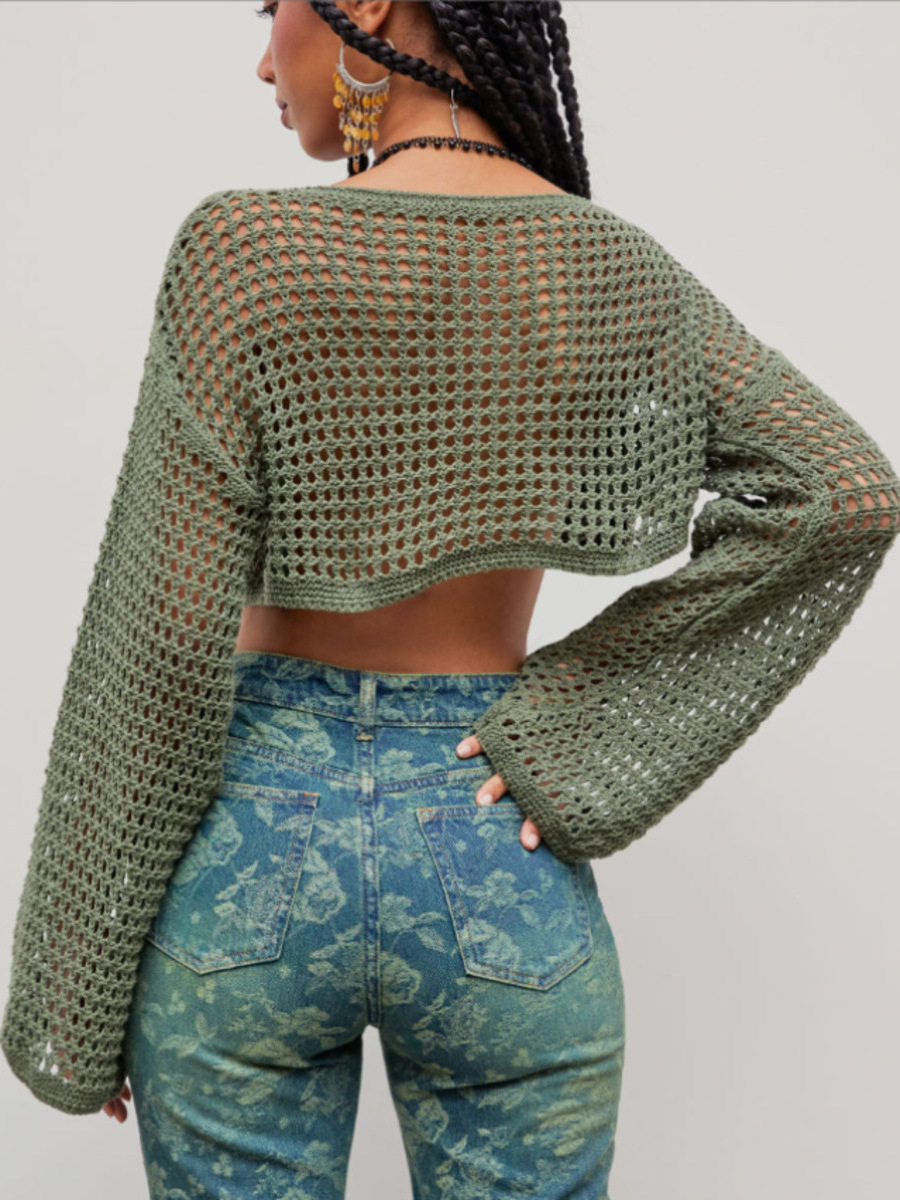 Short navel-baring bell-sleeved sweater for spring and summer paired with Y2K hollow knitted blouse