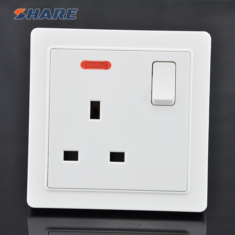 SHARE Uk 13a British One Gang Switch 3 Pin Square Socket For Home Use