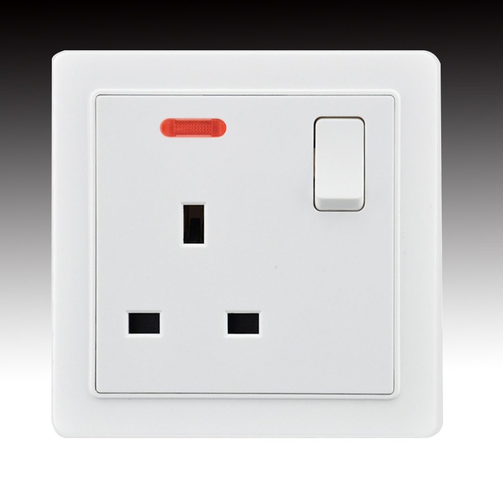 SHARE Uk 13a British One Gang Switch 3 Pin Square Socket For Home Use