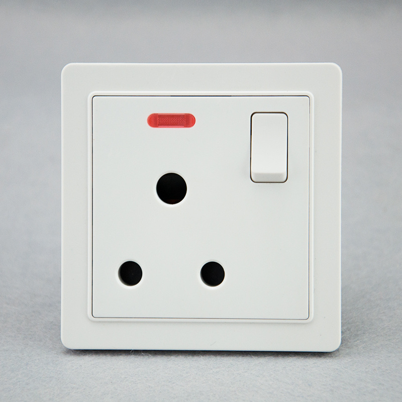 SHARE 15amp round 3 pin plug Switched socket Wall Socket For Saudi Arabia/britsih/uk 86*86mm