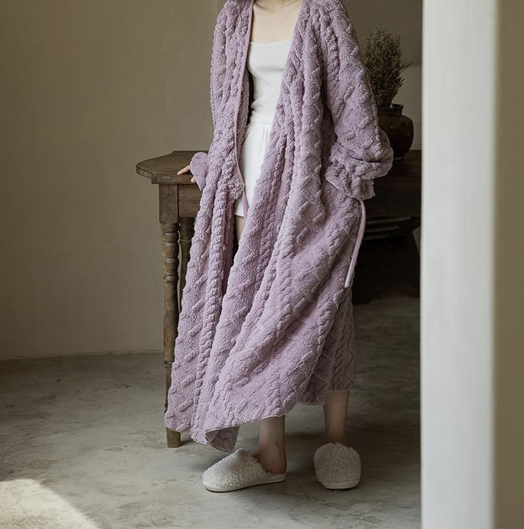 Wholesale Winter Women's Thickening Warm Bathrobe Kimono Flannel House coat Pajamas