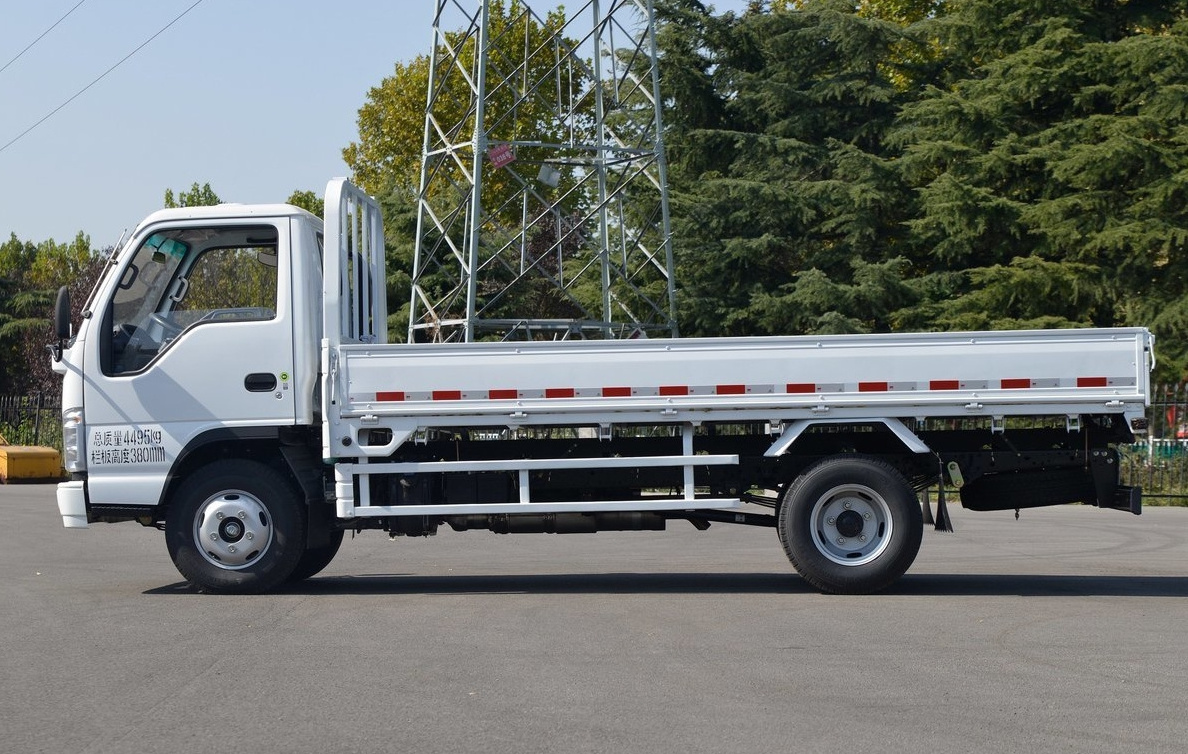 Cheap Hot Selling ISUZU Light Cargo Truck 120hp 4x2 Column Plate Mini Used Truck Electric Diesel Petrol Car Euro VI for Sale