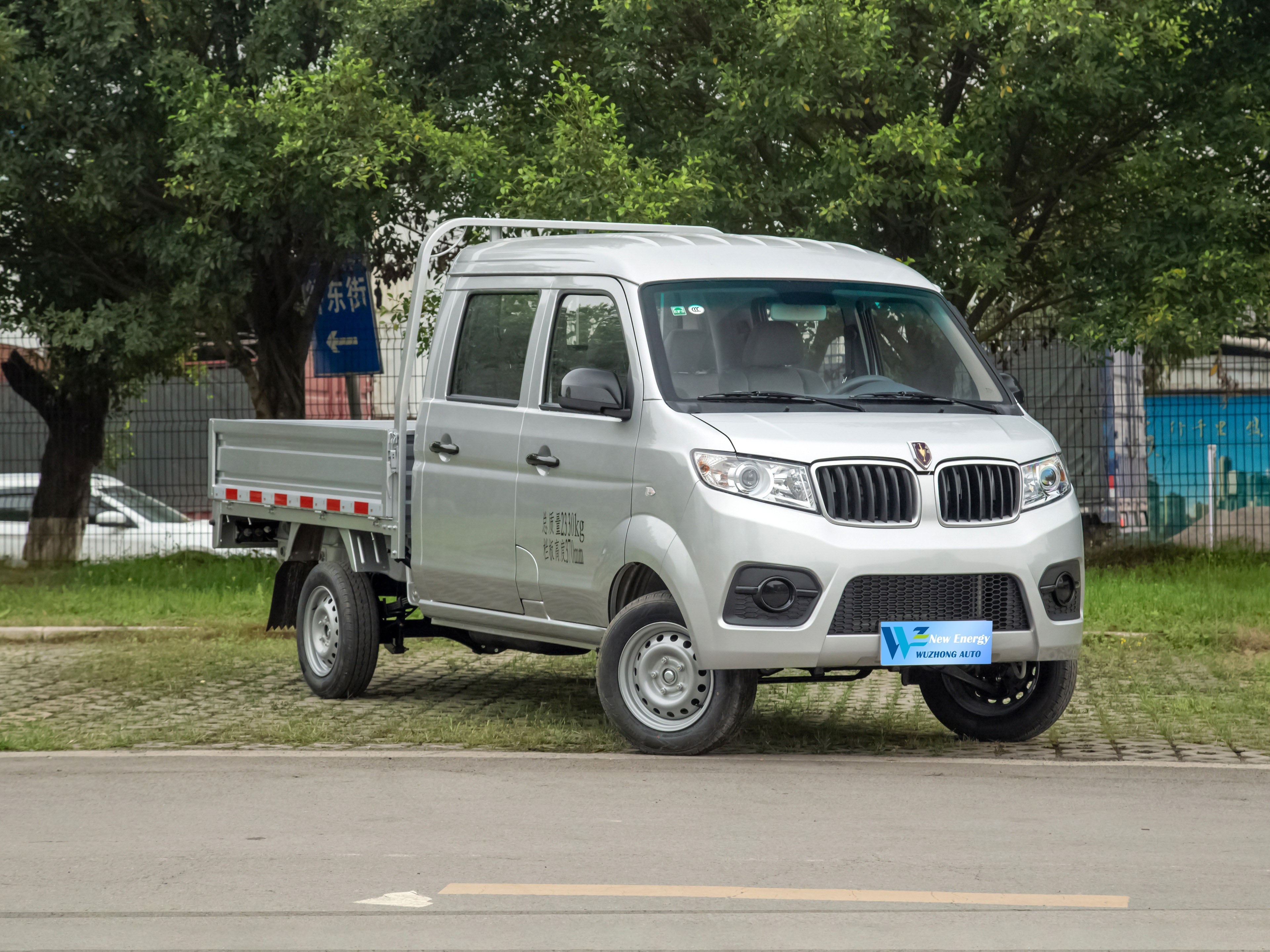 Shineray Jinbei T3 Cargo Small Truck SRM Right Hand Drive China Cars Gasoline Petrol Vehicles New Cars for Sales