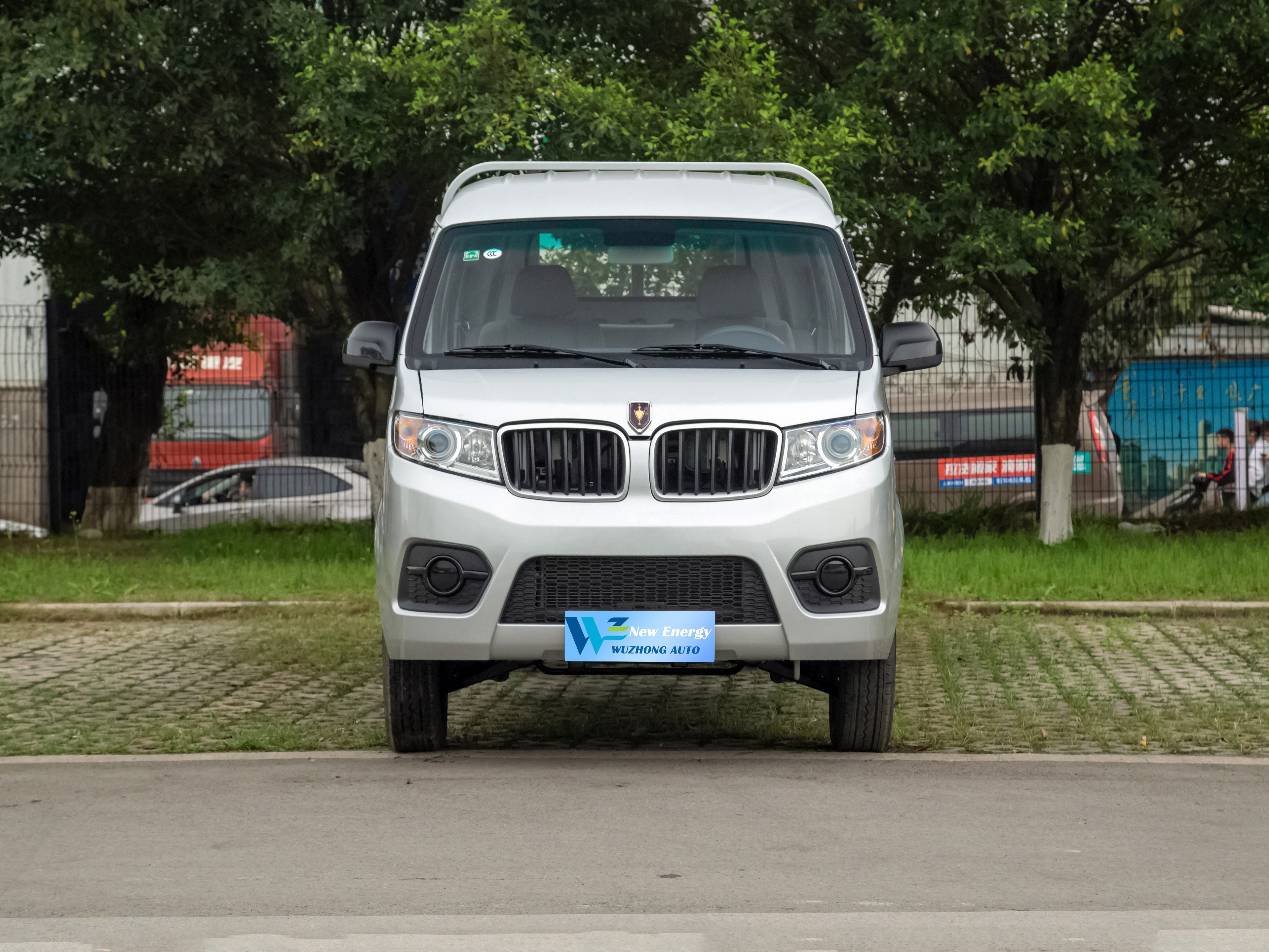 Shineray Jinbei T3 Cargo Small Truck SRM Right Hand Drive China Cars Gasoline Petrol Vehicles New Cars for Sales