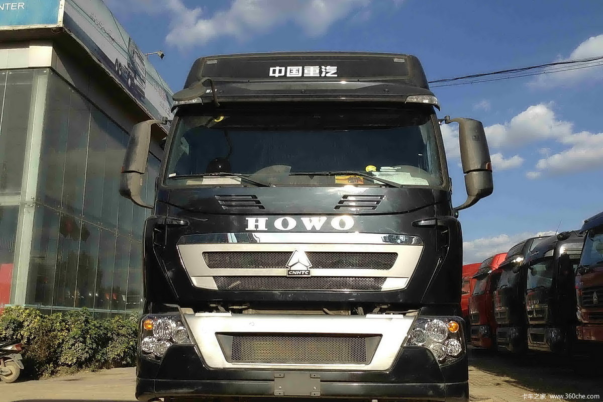 Factory Direct Sale SINOTRUCK HOWO-T7H Euro 2 /4 8x4 390HP Drive Wheel Used Dump Truck Tipper Truck