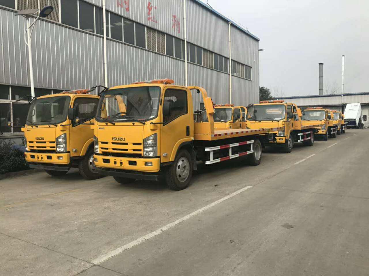 china factory directly sale new 2 axles 10 ton rear lifting arm wrecker towing truck with hydraulic cylinder and contrllor