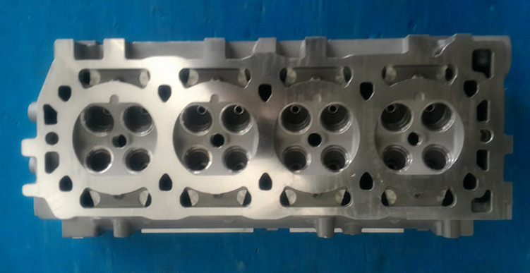 Engine D4HA D4HB cylinder head 22100-2F000 551F5-2FU00 552F5-2FU00 551f5-fu000 22111-2f700 For HYUNDAI SANTA FE 16V