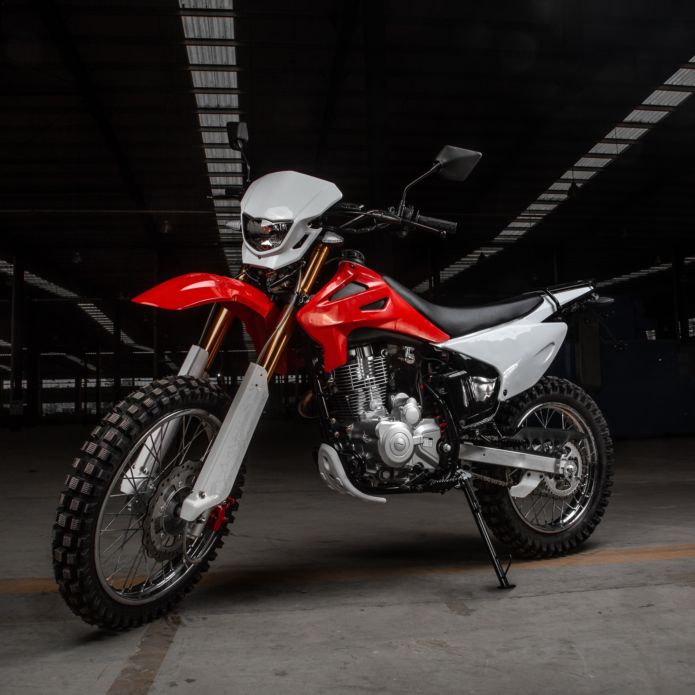 New Super Powerful  10.5KW Automatic Enduro 250CC 4 stroke engine air-cooled gas Dirt bike