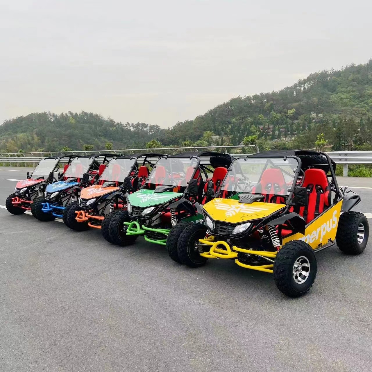 Hot sale 200cc MOTO 4 wheeler buggy off road go karts utv side by sides 200cc 300cc utv 4x4 quad bikes adults