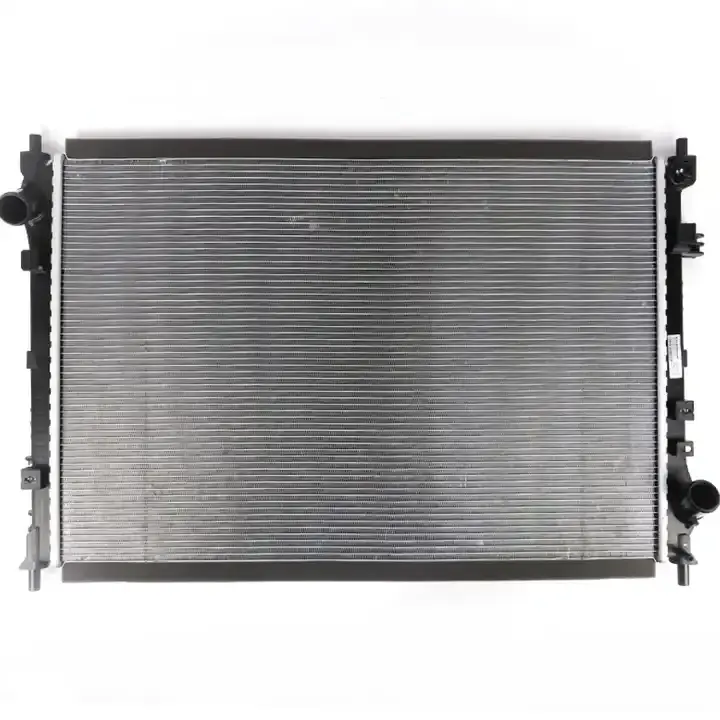 Hot Selling Car Aluminum Radiator for Changan CS75 Auto Radiators Pa66 Gf30 Universal Water Cooling Radiator OEM S301030-3101