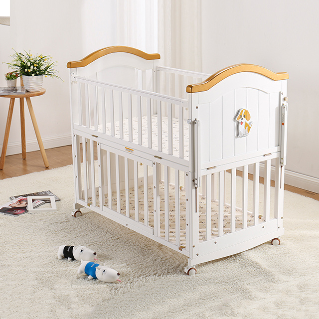 Hot Selling Classical Design Spring  Foldable Furniture Crib Baby Bed For Baby And Kids