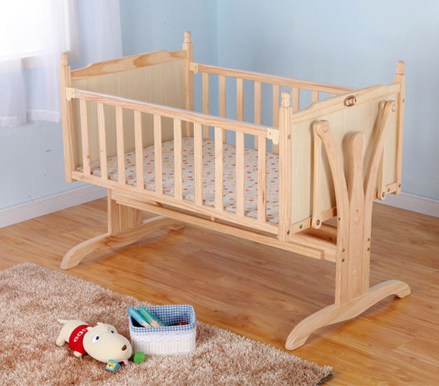 Multifunctional solid wood baby bed/new born baby crib/wooden swing cot for sale