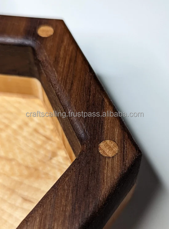 Hot selling wooden chopping Customized Bamboo Cheese Board Honeycomb shape Cheese Charcuterie plates Tray with Handle