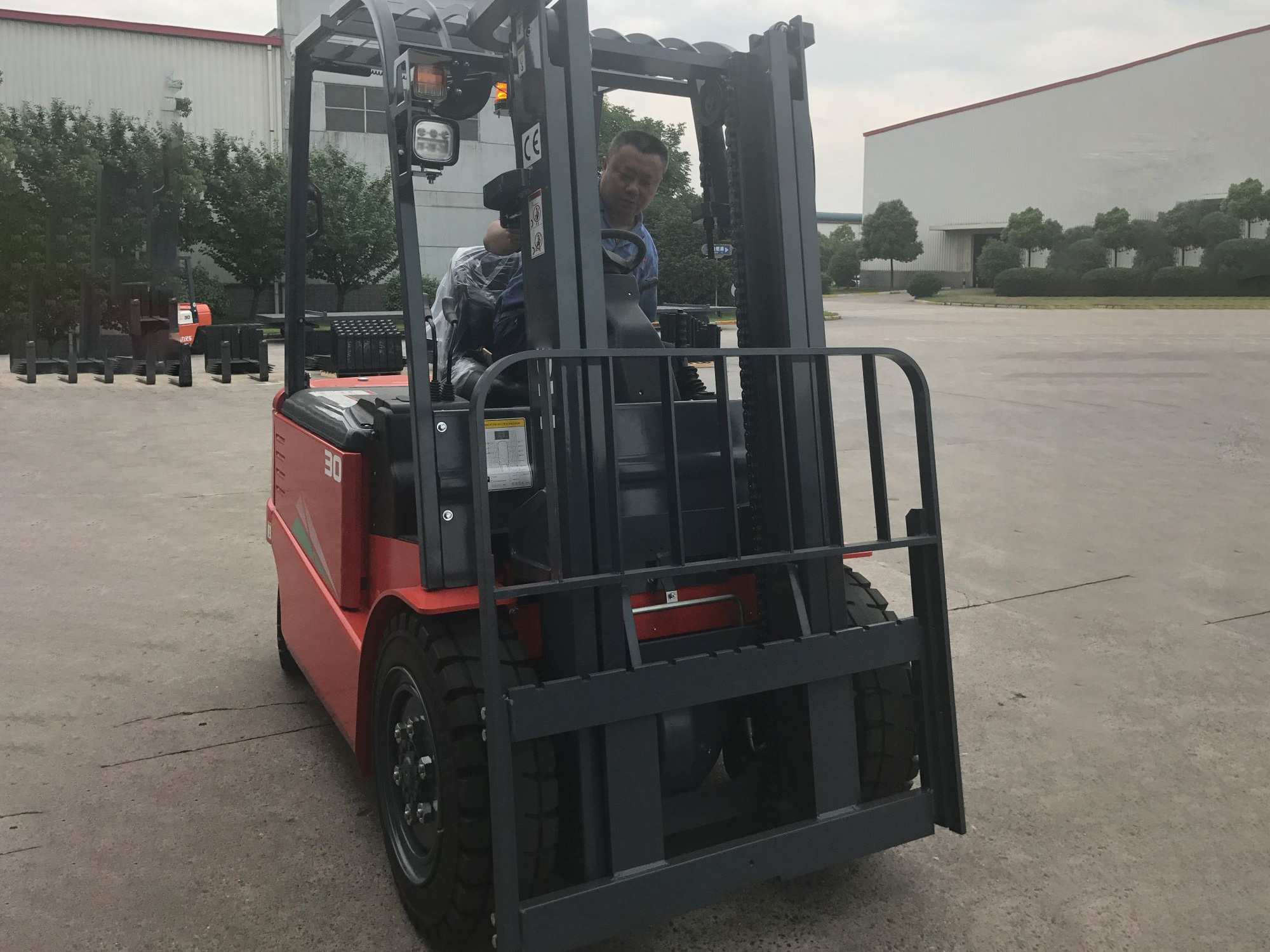 Lonking brand electric forklift CPD20/25/30/35ESL Pneumatic tire 2ton 3ton 3.5ton factory supply