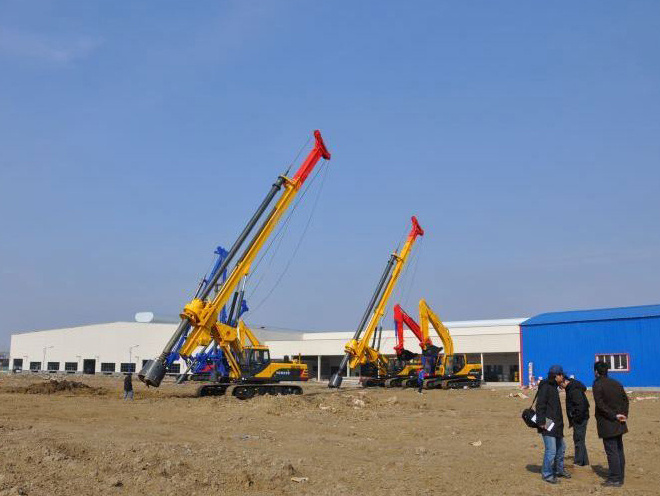 Chinese Top Brand YUCHAI Rotary Drilling Rig YCR160D In Africa