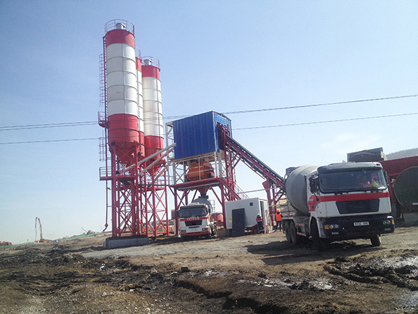 China Famous Brand Mobile Concrete Batching Plant Price HZS270 Concrete Batching Plant for Sale