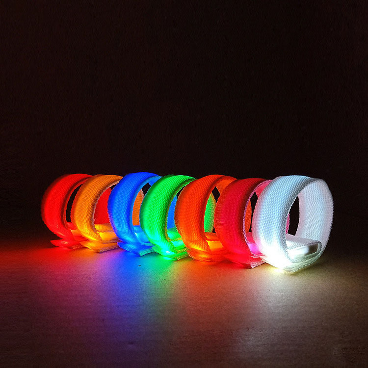 Party Supplies Runner Safety Lights Glow in Dark Wrist Band Nylon LED Bracelet for Running