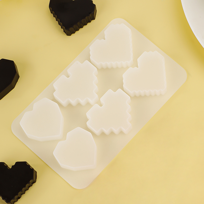 Food-Grade 6 Pixel Heart-Shaped Silicone Mold DIY Glue Crystal Chocolate Jelly Mirror Pendant Bakeware Set