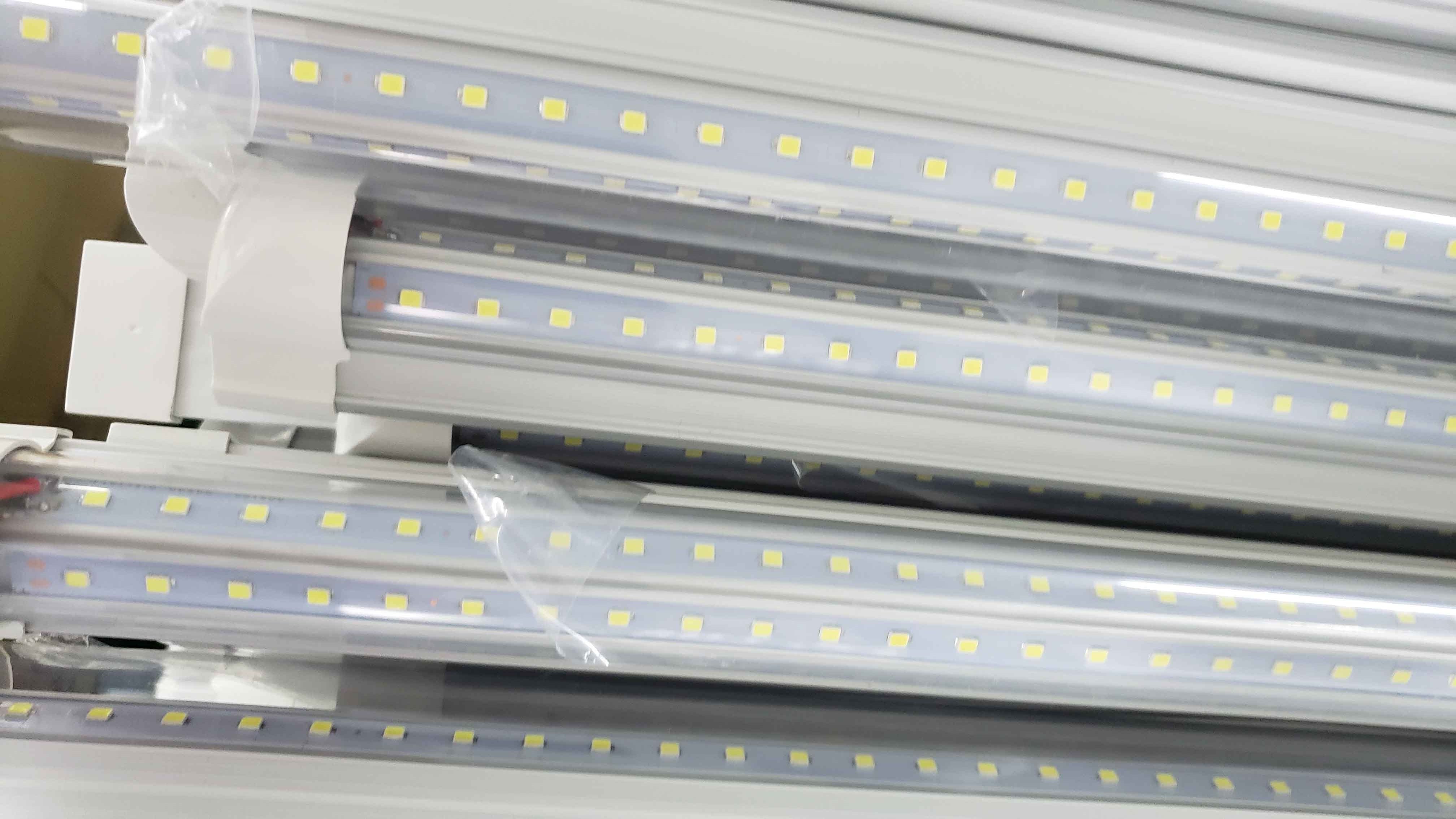 High quality 28W 36W 42W 65W 4 5 6 8 feet Aluminum V shape 2 lines 4 5 6 8 ft T8 G13 led tube with fixture