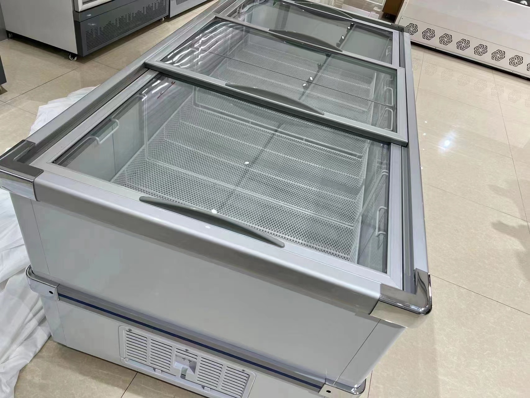 Commercial deep used for ice cream display cabinet island type refrigerated flat island cabinet