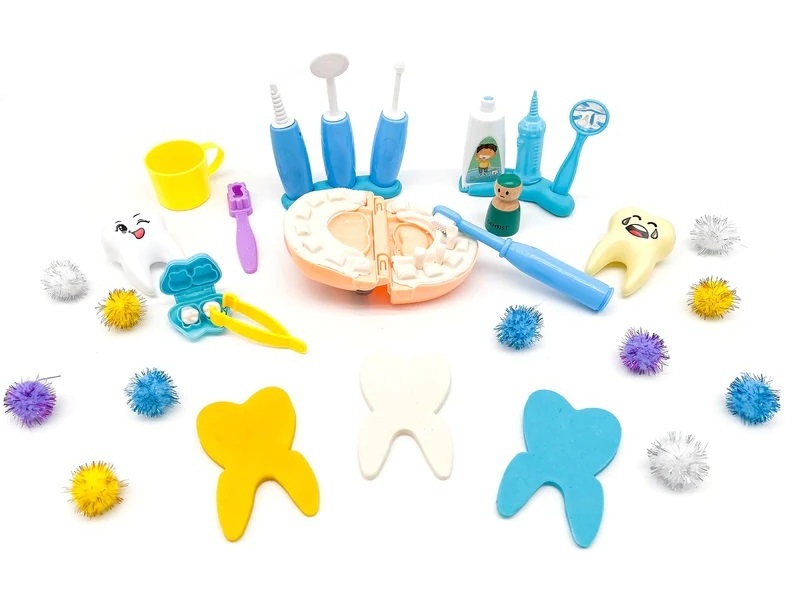 Perfect Kraft Pretend Play Dentist Medical Kit Modeling Clay Craft Kit Kids Doctor Play Set Dentist Kit Sensory Bin for Kids