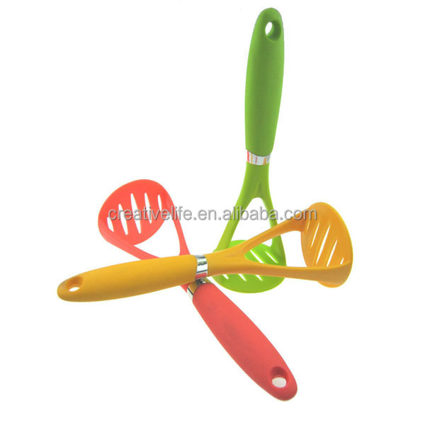 Heat Resistant Potato Veggie Masher with Silicone Handle Kitchen Utensils Mash