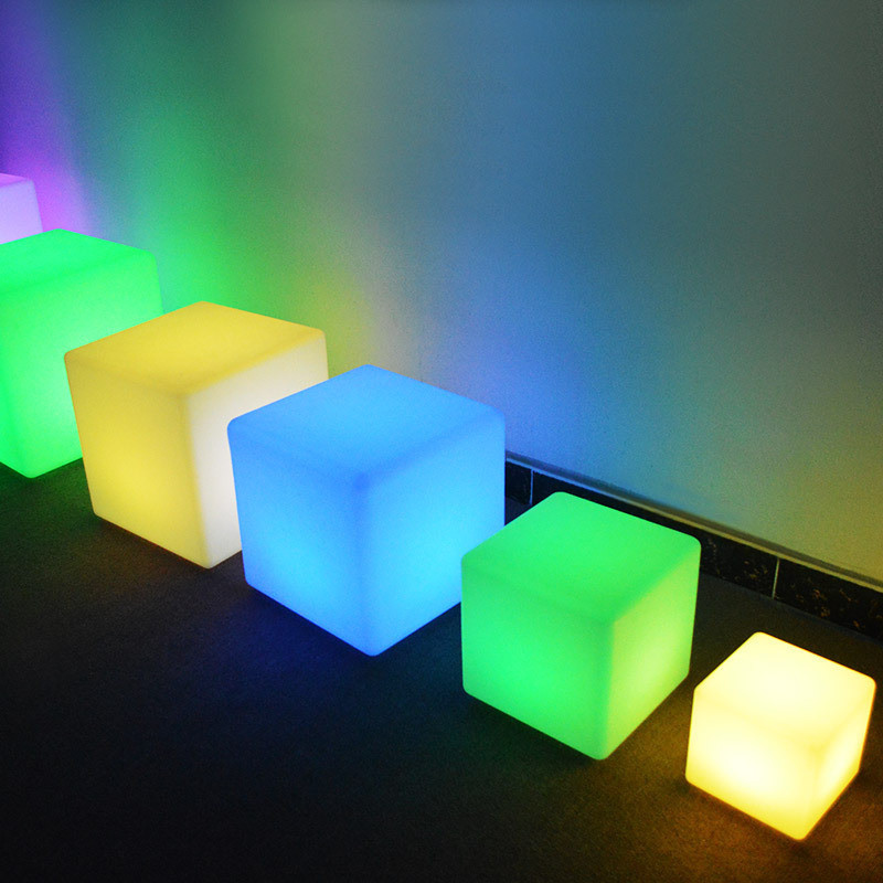 LED Swimming Pool Floating Cubes Battery Operated Cube