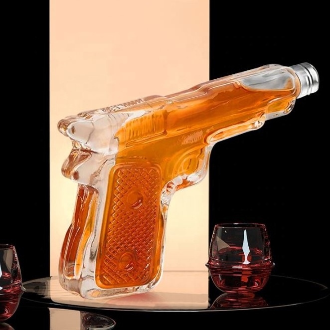 Handmade glass bottle decanter AK 47 gun shape bottle glass whiskey decanter and glasses sets Novelty design with wood frame