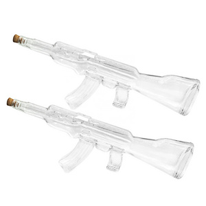 Hot Sale Gun Shaped Glass Wine Bottle 800ml Craft Bottle for Liquor with Cork