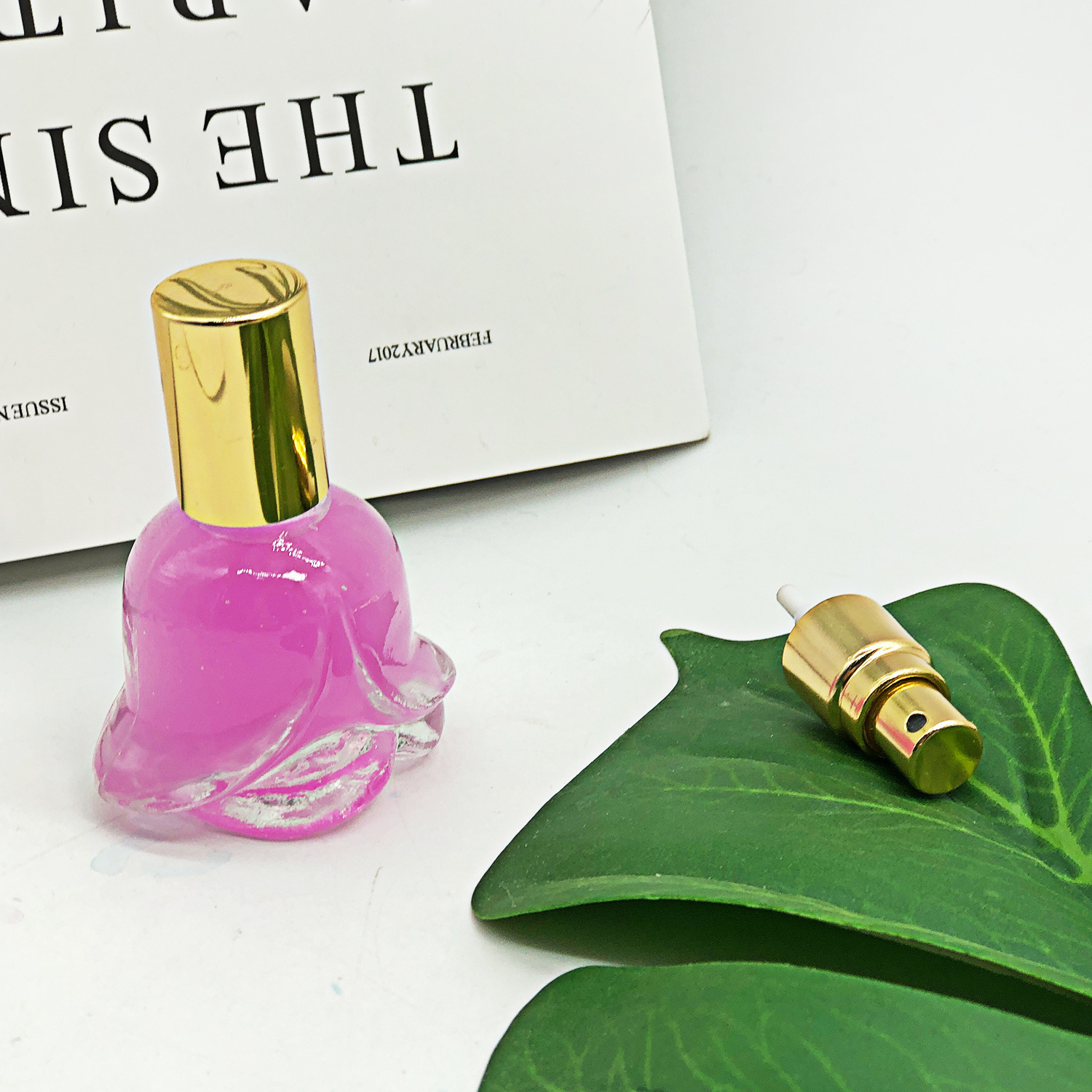 Wholesale Fancy Rose Flower Shaped Gradient Color 20ml  Glass Perfume Spray Bottle