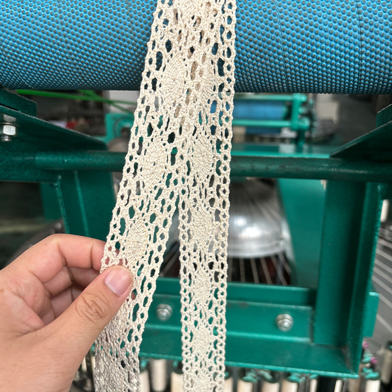 Credit Ocean 64-spindle curtain lace skirt knitting machine clothing lace braiding machine computer jacquard weaving machine