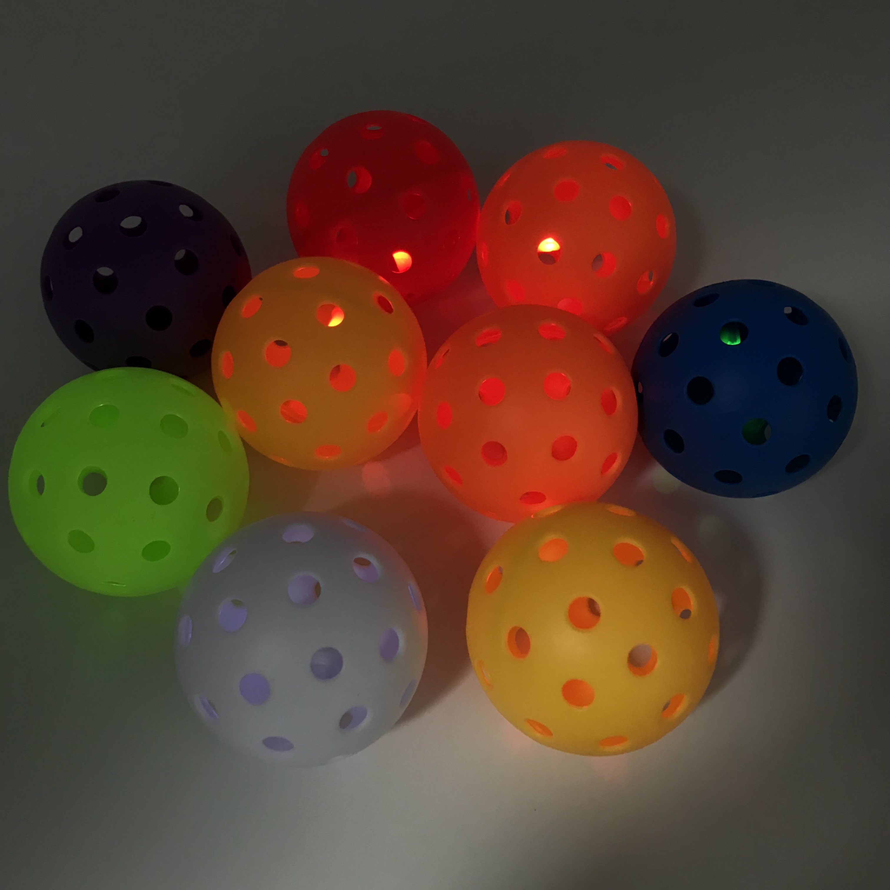 High Visibility LED Light Up Outdoor Pickleball Balls, Luminous Pickleballs,  Glow in The Dark Pickleball Balls