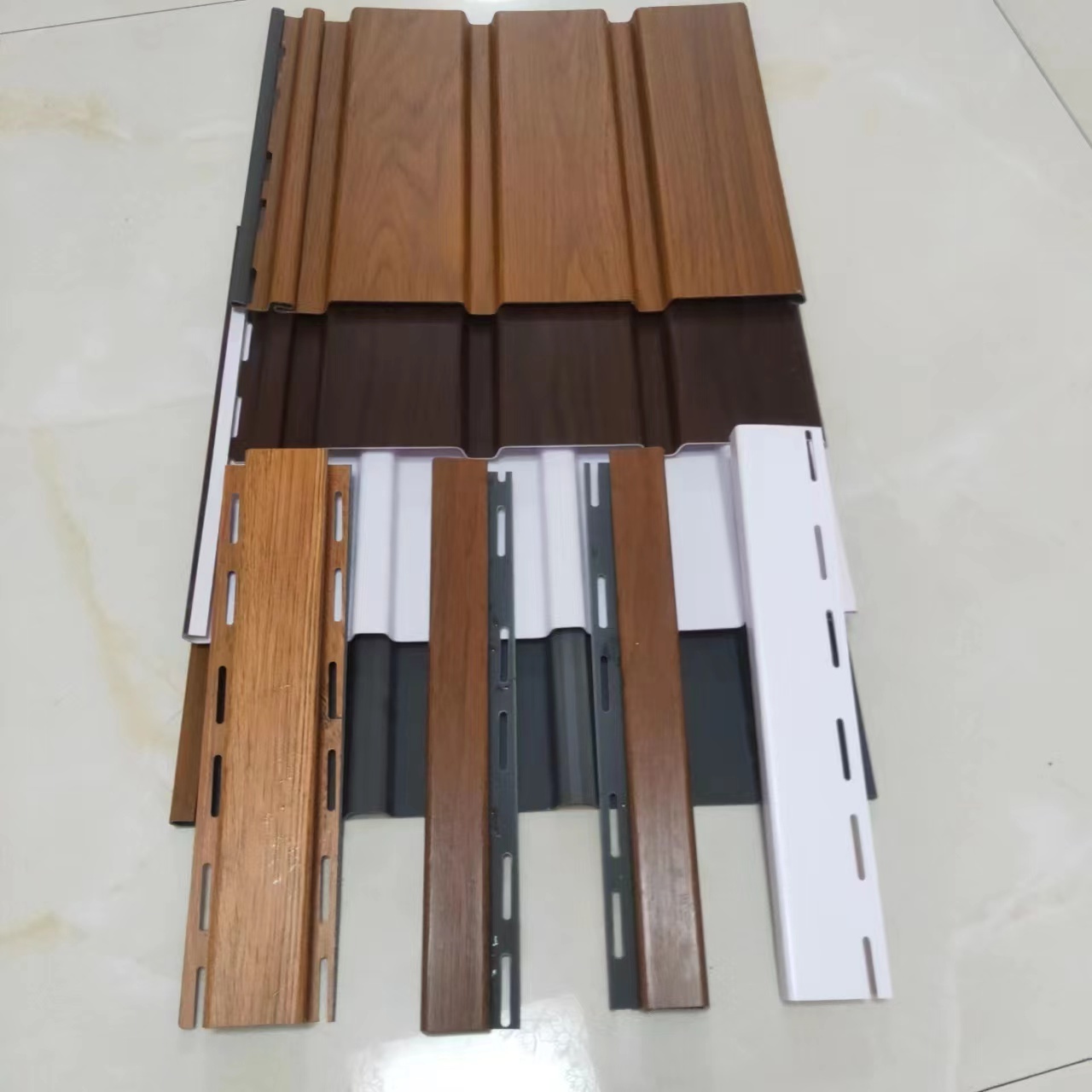 Lightweight Wood Laminate Eave Siding Cladding Boards PVC Exterior Vinyl Soffit Ceiling Panels Outdoor