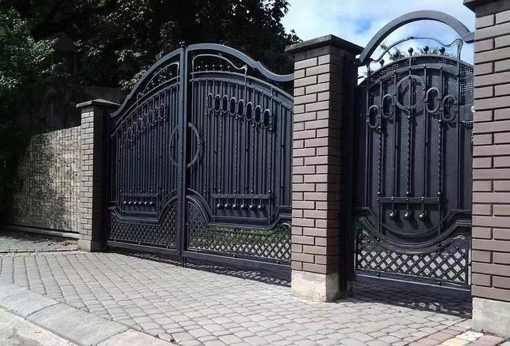 Hot Sales Customizable design metal wrought iron double swing for Outdoor Driveway gates