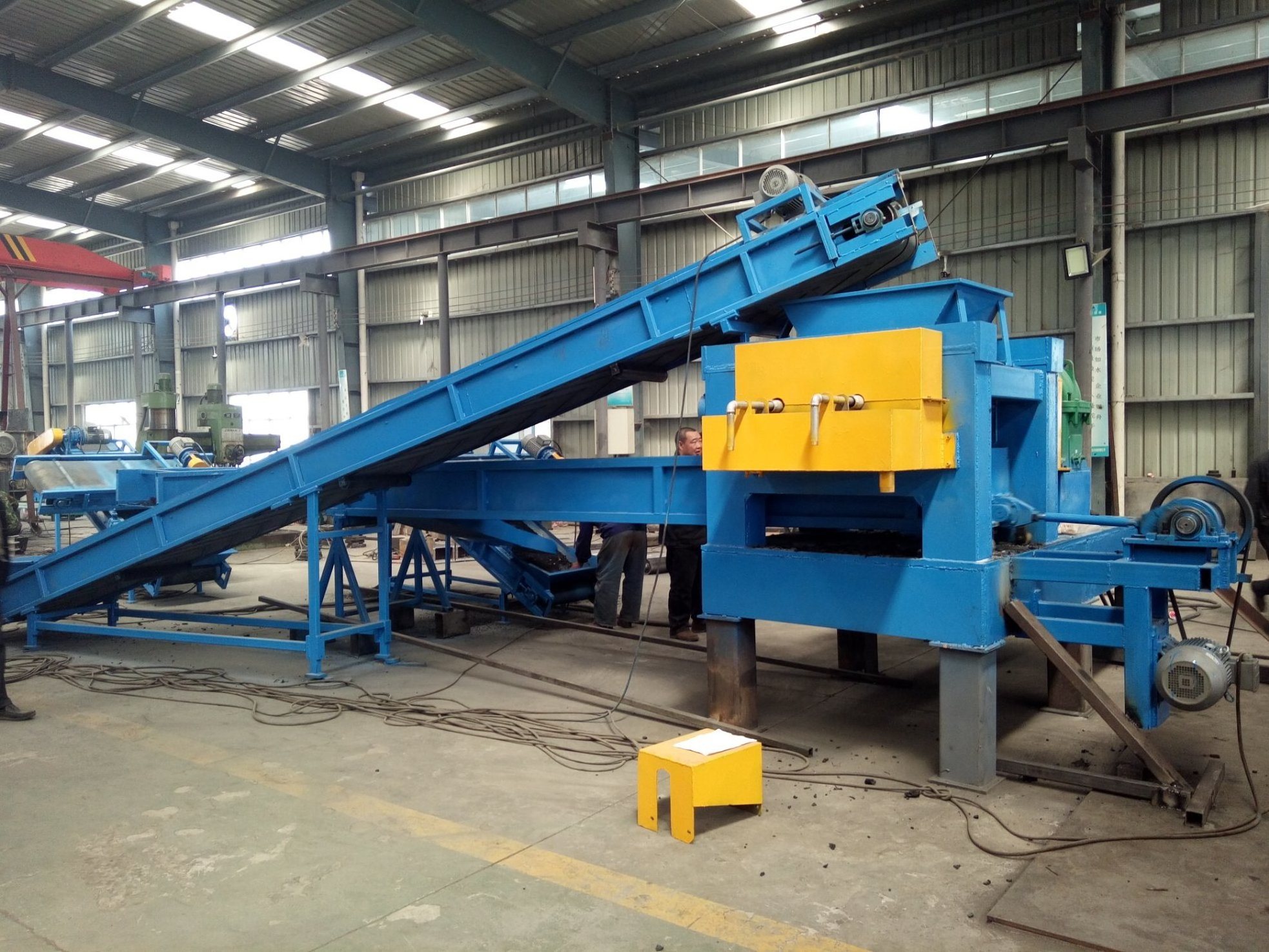 Tire Tyre Power Crush Recycle Shredder Rubber Cutting Machine Automatic Tire Recycling Line