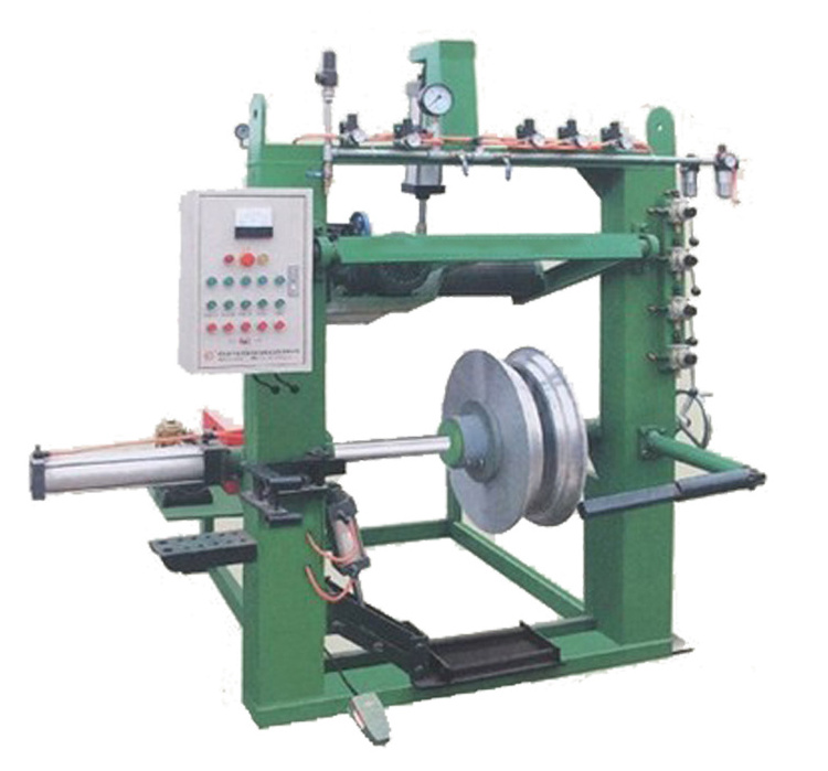 Tire Tread Buffing Machine / Tyre Retreading Machine