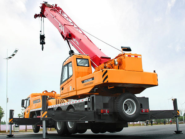 Popular Model 25 Tons Hydraulic Crane Machine 48.5m Mobile Crane Truck Crane STC250C4 With Energy Saving System