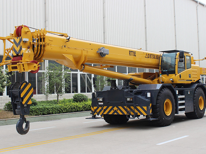 Chinese Famous Factory Made 70Ton Truck Rough Terrain Crane RT70/XCR70