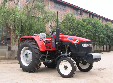 Chinese famous brand YTO agricultural tractor LG1504 150HP farm tractor for sale