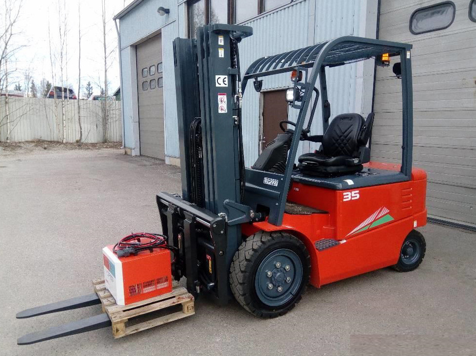 Heli Heavy Forklift 10 Ton Electric Forklift CPD100 with Triple Mast