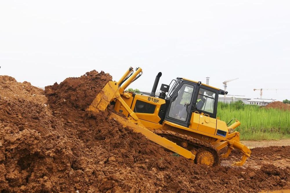 200HP High Work Efficiency Bulldozer 818F Crawler Bulldozer for Sale