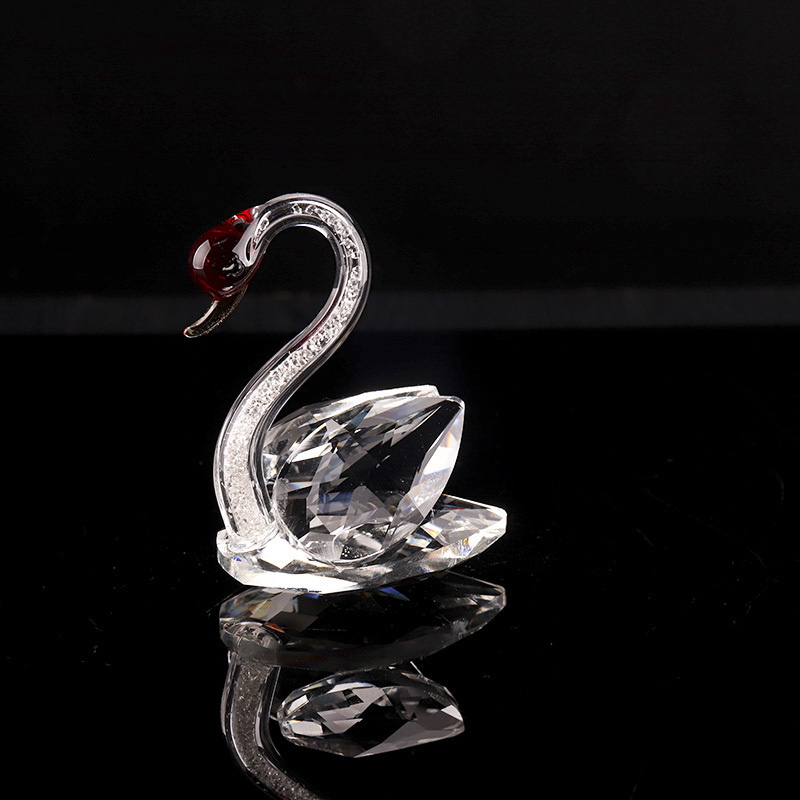 The latest hot-selling creative fashion good quality K9 crystal Swan shape for wedding decoration souvenirs gifts