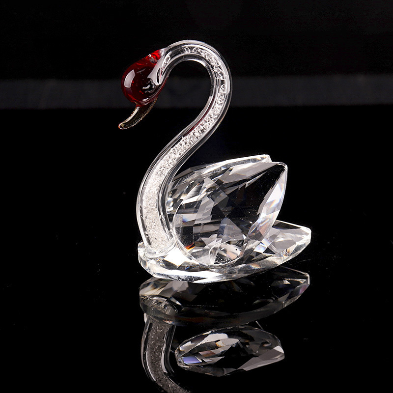 The latest hot-selling creative fashion good quality K9 crystal Swan shape for wedding decoration souvenirs gifts