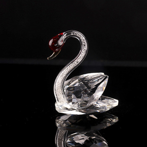 The latest hot-selling creative fashion good quality K9 crystal Swan shape for wedding decoration souvenirs gifts