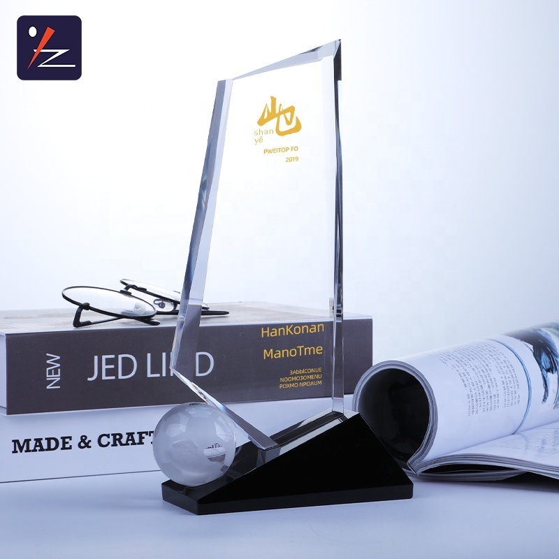 Factory directly custom crystal glass award 3D trophy cristal plaques  with  football