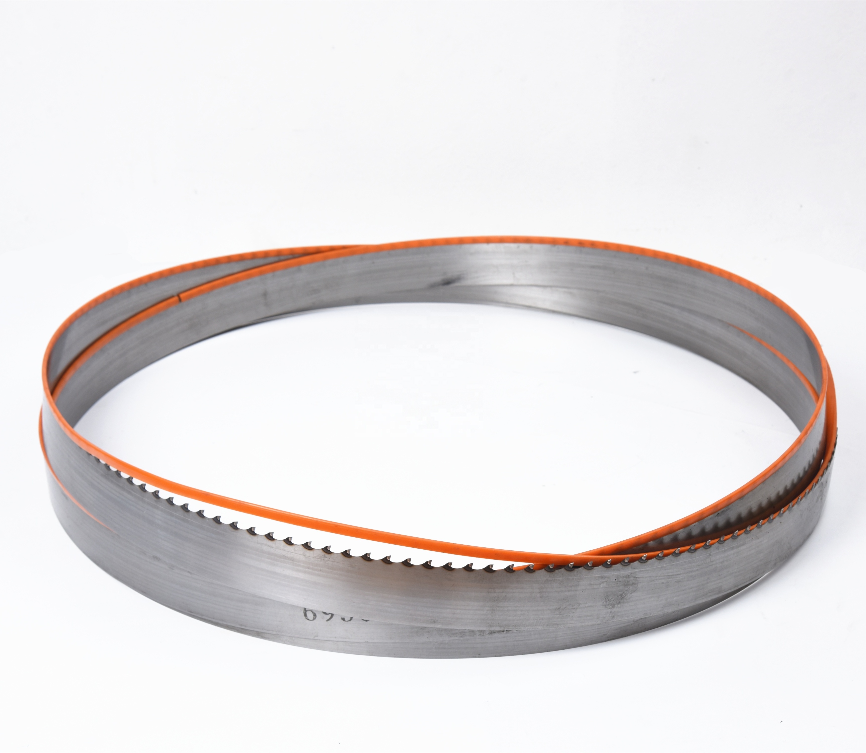 Tungsten steel carbide band saw blade cutting wood with closed loop