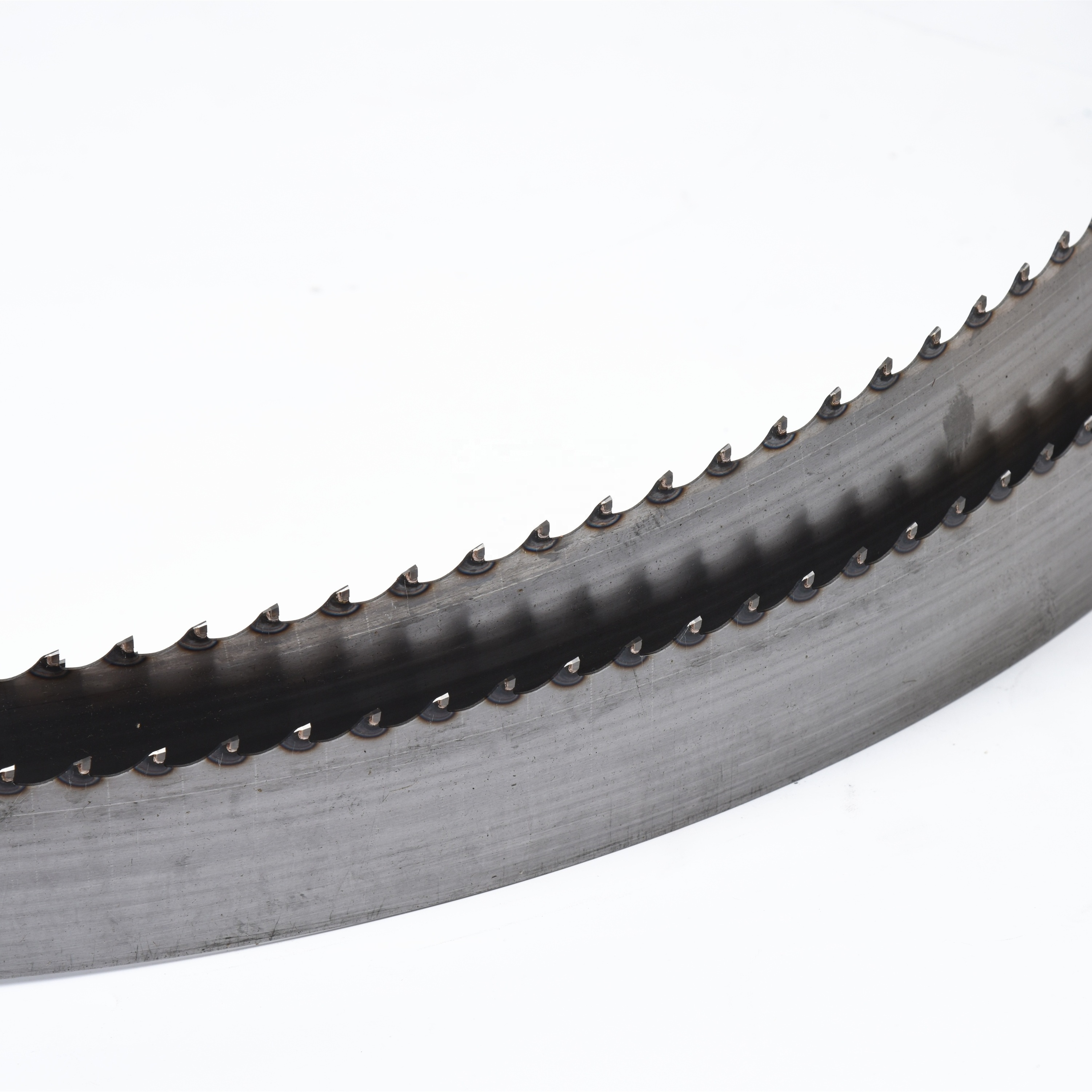 Tungsten steel carbide band saw blade cutting wood with closed loop