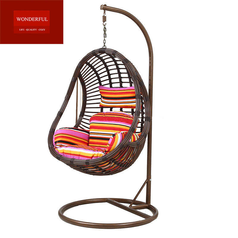 Popular outdoor or indoor PE rattan swing chair metal frame single hanging chair